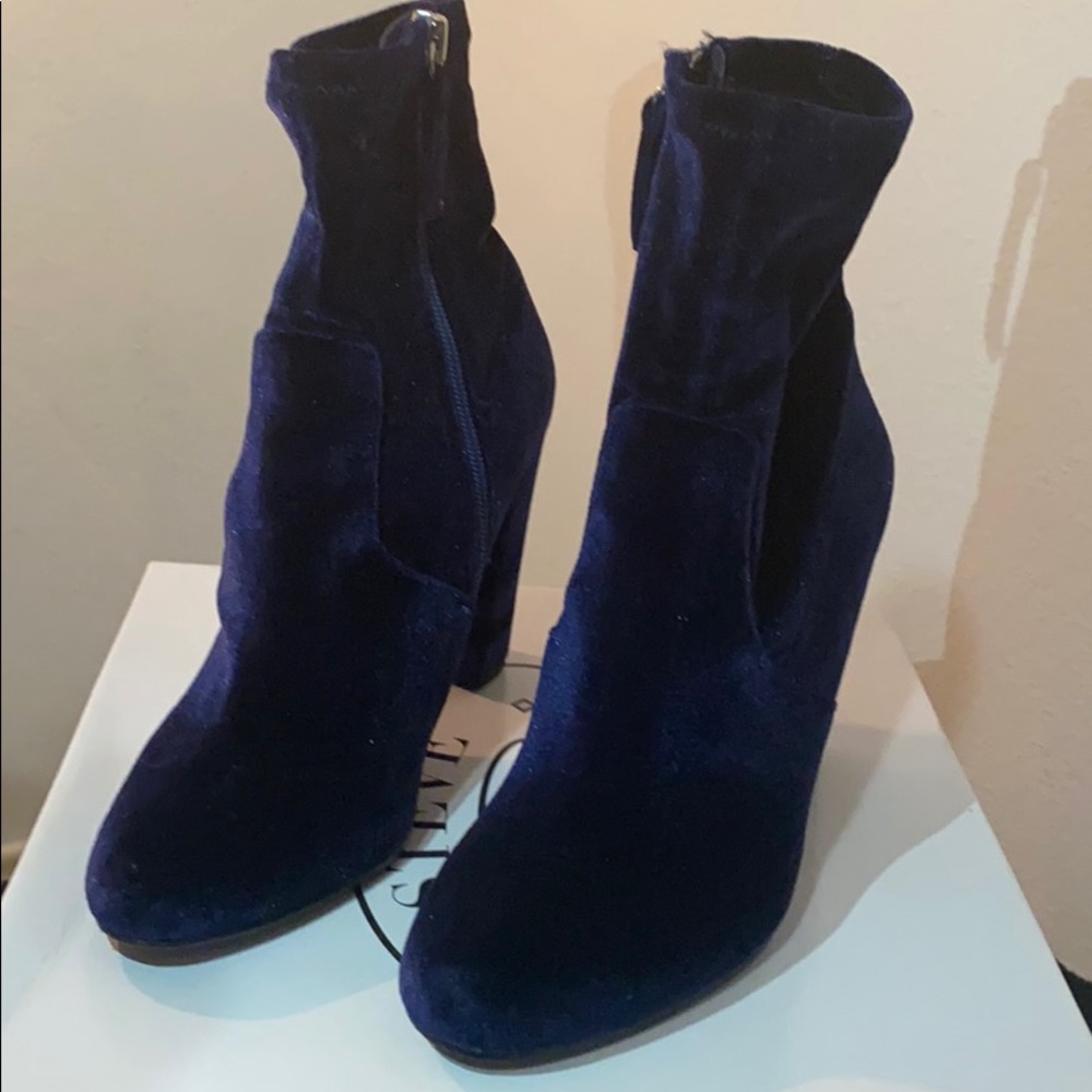 blue velvet boots
